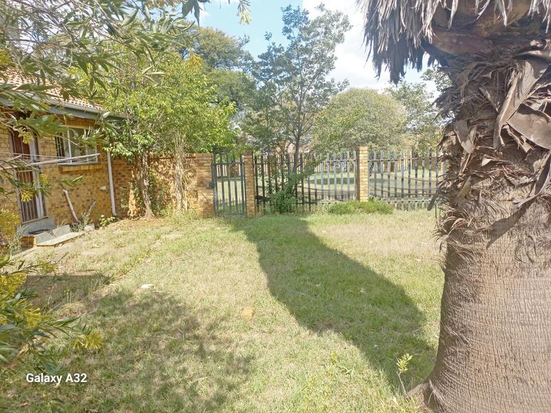 4 Bedroom Property for Sale in Brentwood Park Gauteng