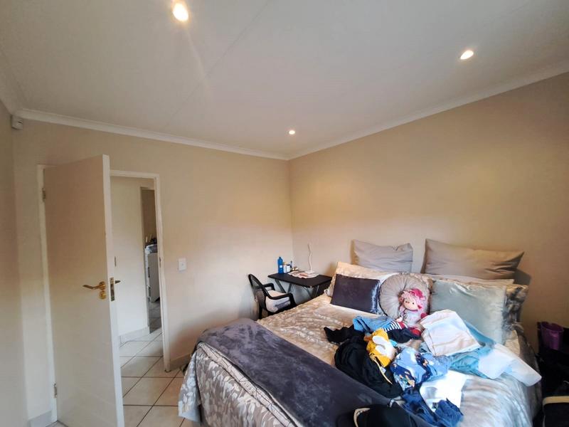 To Let 2 Bedroom Property for Rent in Thatchfield Gauteng