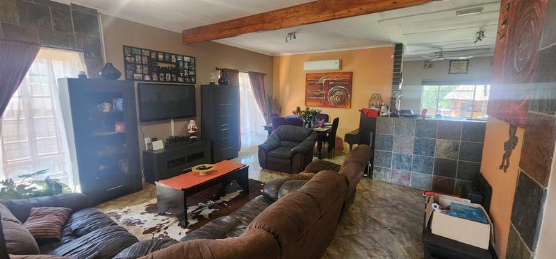 3 Bedroom Property for Sale in Mountain View Gauteng