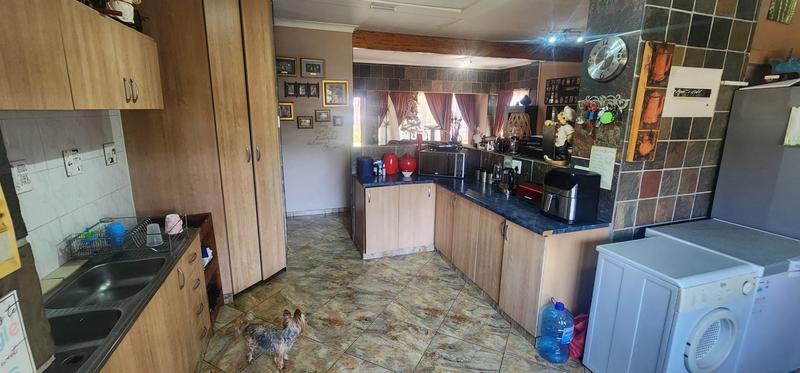 3 Bedroom Property for Sale in Mountain View Gauteng