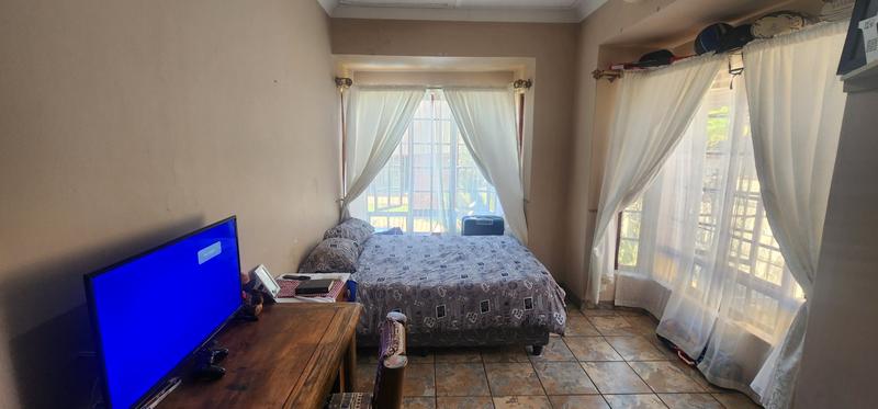 3 Bedroom Property for Sale in Mountain View Gauteng