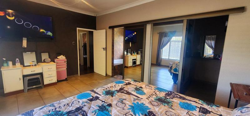 3 Bedroom Property for Sale in Elspark Gauteng