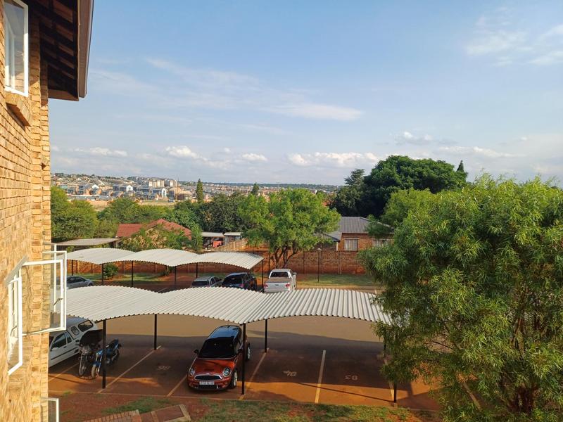 To Let 2 Bedroom Property for Rent in Heuweloord Gauteng