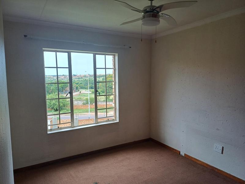 To Let 2 Bedroom Property for Rent in Heuweloord Gauteng