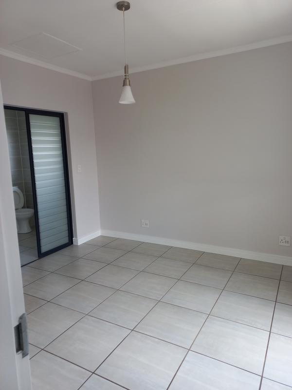 To Let 1 Bedroom Property for Rent in Waterfall Gauteng