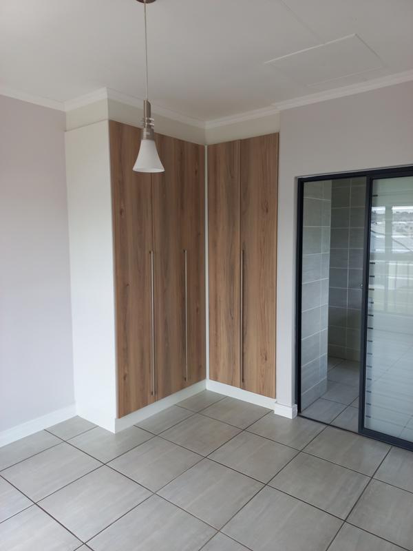 To Let 1 Bedroom Property for Rent in Waterfall Gauteng