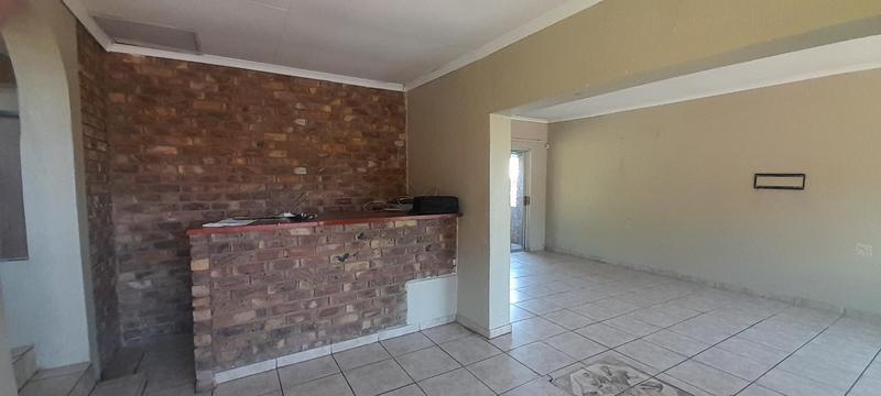 To Let 4 Bedroom Property for Rent in The Reeds Gauteng