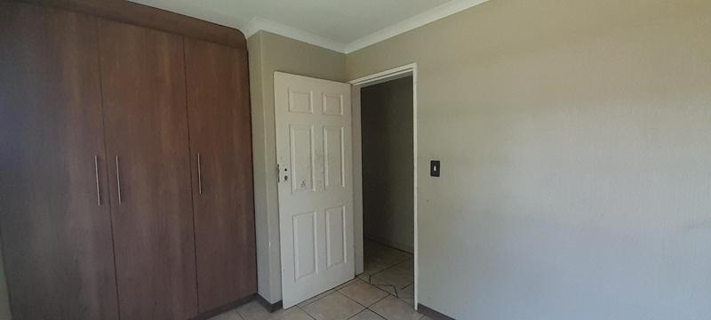 To Let 4 Bedroom Property for Rent in The Reeds Gauteng