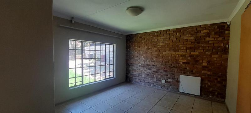 To Let 4 Bedroom Property for Rent in The Reeds Gauteng