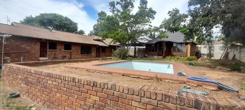 To Let 4 Bedroom Property for Rent in The Reeds Gauteng