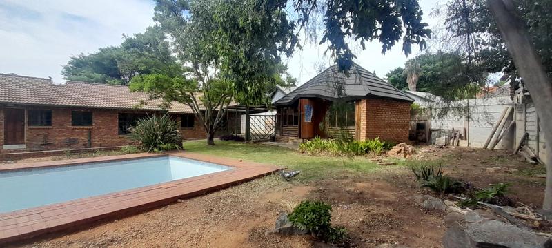 To Let 4 Bedroom Property for Rent in The Reeds Gauteng