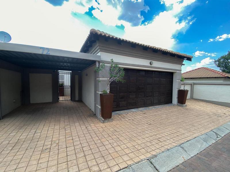 2 Bedroom Property for Sale in Magalieskruin Gauteng