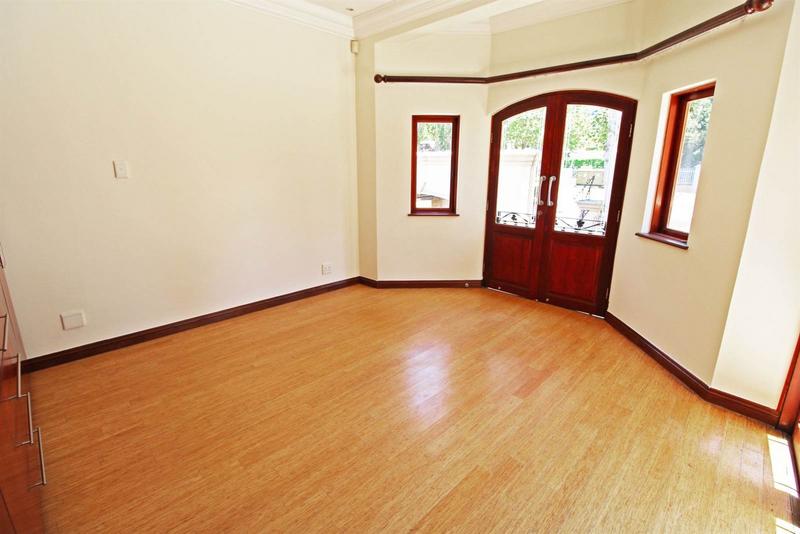 To Let 4 Bedroom Property for Rent in Bryanston Gauteng