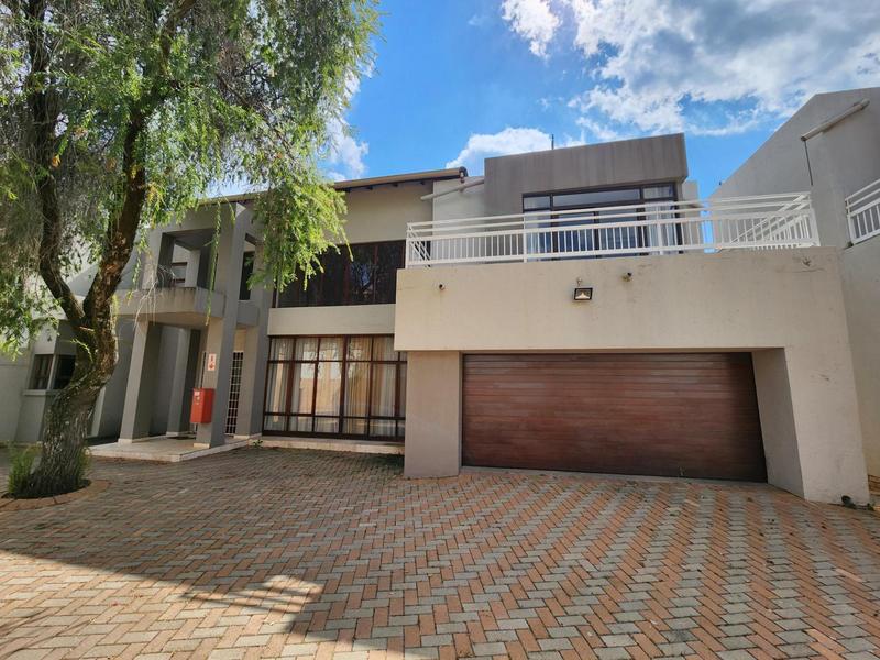 20 Bedroom Property for Sale in Waterkloof Ridge Gauteng