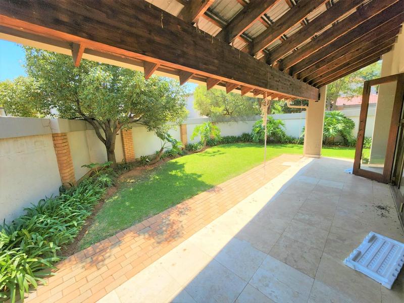 4 Bedroom Property for Sale in Waterkloof Ridge Gauteng