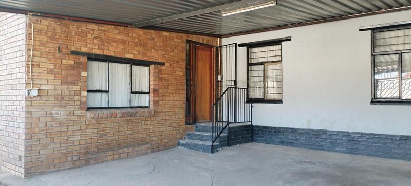 4 Bedroom Property for Sale in Eldorado Park Gauteng