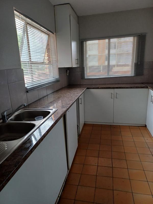 5 Bedroom Property for Sale in Sunnyside Gauteng