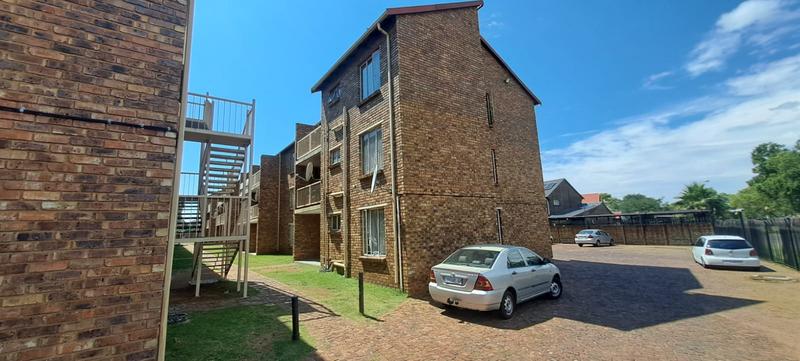 2 Bedroom Property for Sale in Elspark Gauteng