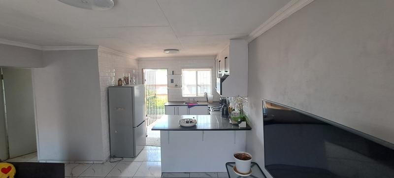 2 Bedroom Property for Sale in Elspark Gauteng