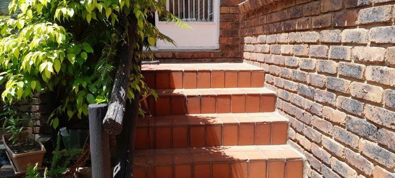 To Let 2 Bedroom Property for Rent in Primrose Hill Gauteng