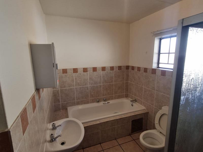 To Let 3 Bedroom Property for Rent in Erand Gardens Gauteng