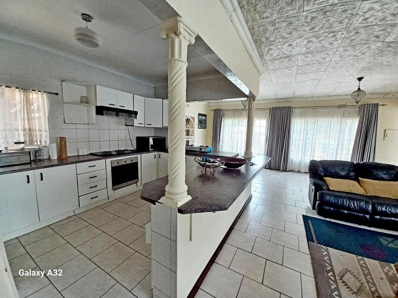 3 Bedroom Property for Sale in Clayville Gauteng