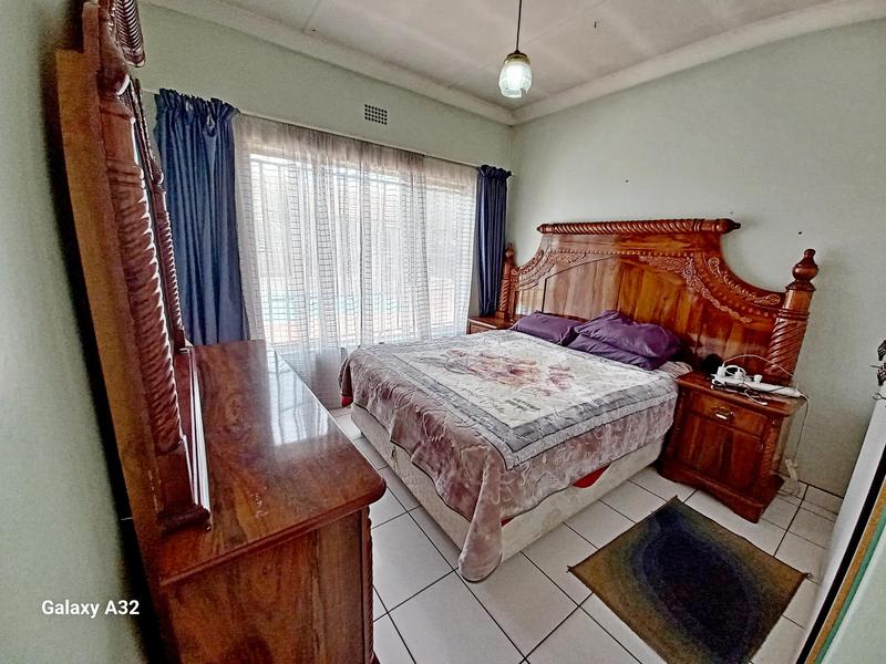 3 Bedroom Property for Sale in Clayville Gauteng