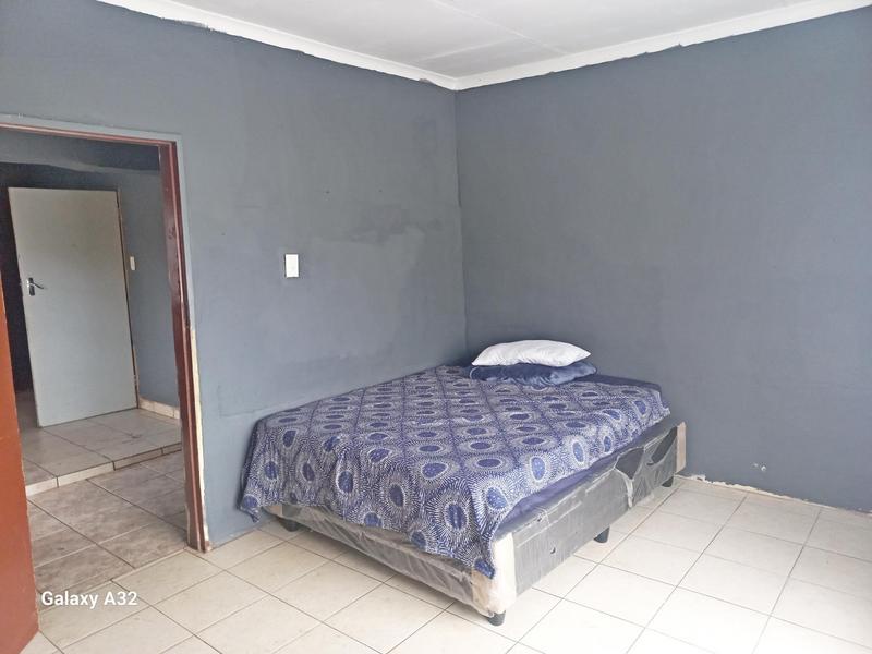 3 Bedroom Property for Sale in Clayville Gauteng