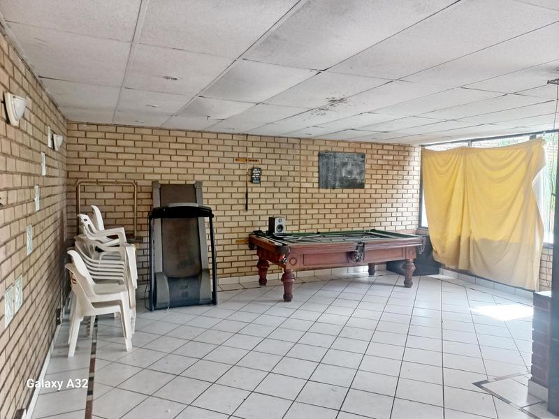 3 Bedroom Property for Sale in Clayville Gauteng