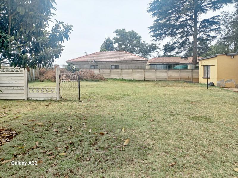 3 Bedroom Property for Sale in Clayville Gauteng