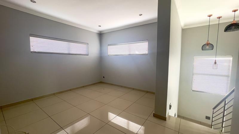 4 Bedroom Property for Sale in Barbeque Downs Gauteng