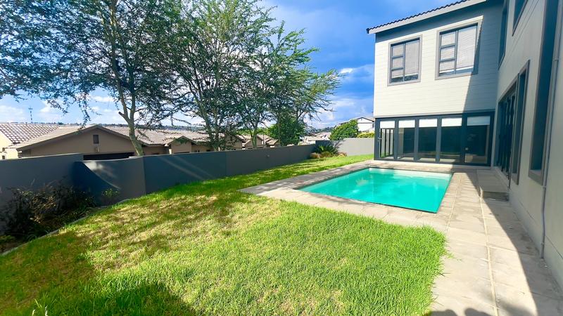 4 Bedroom Property for Sale in Barbeque Downs Gauteng