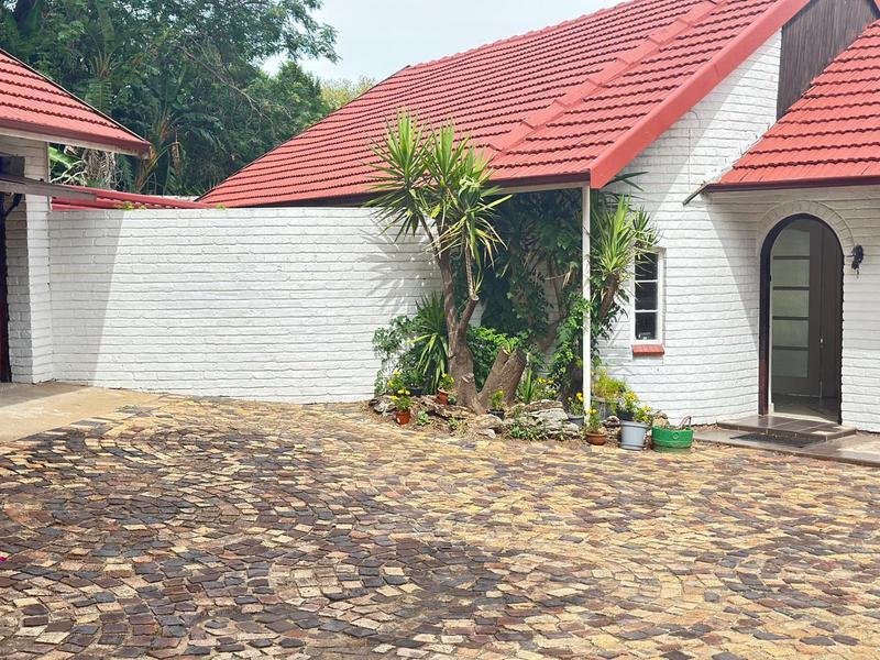 To Let 3 Bedroom Property for Rent in Bryanston Gauteng