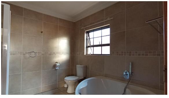 3 Bedroom Property for Sale in Thatchfield Gauteng