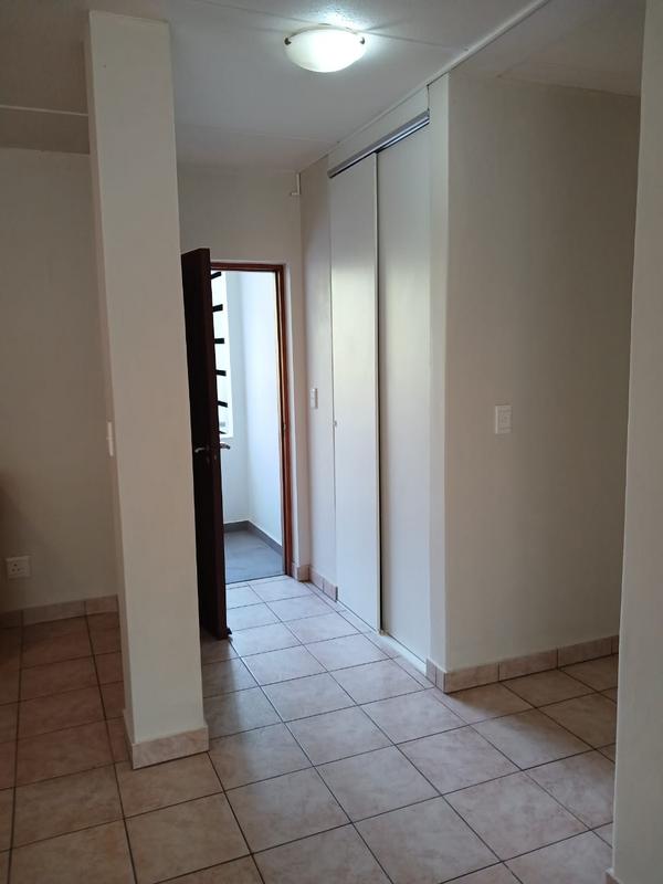 To Let 2 Bedroom Property for Rent in Fourways Gauteng