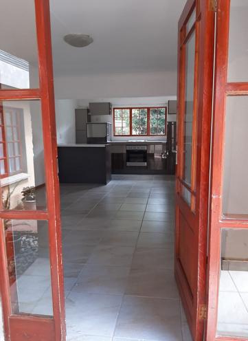 To Let 1 Bedroom Property for Rent in Houghton Gauteng