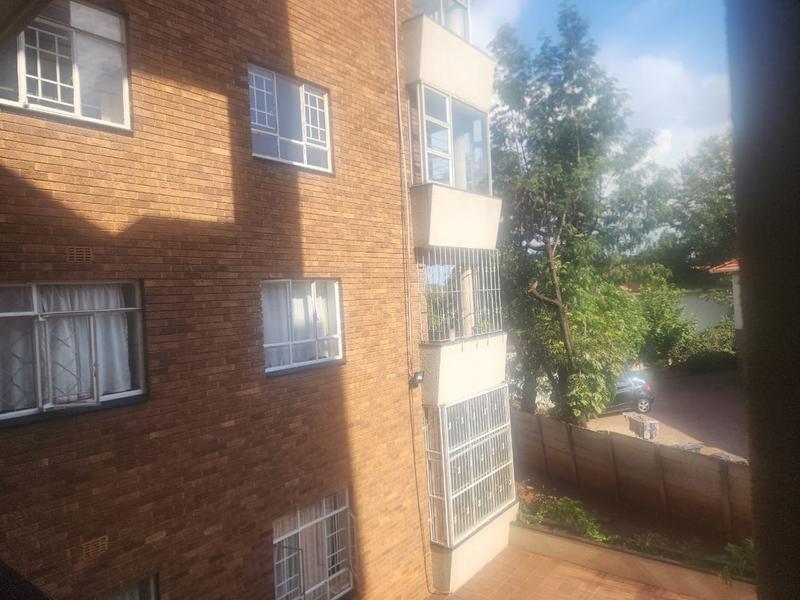 2 Bedroom Property for Sale in Bellevue East Gauteng