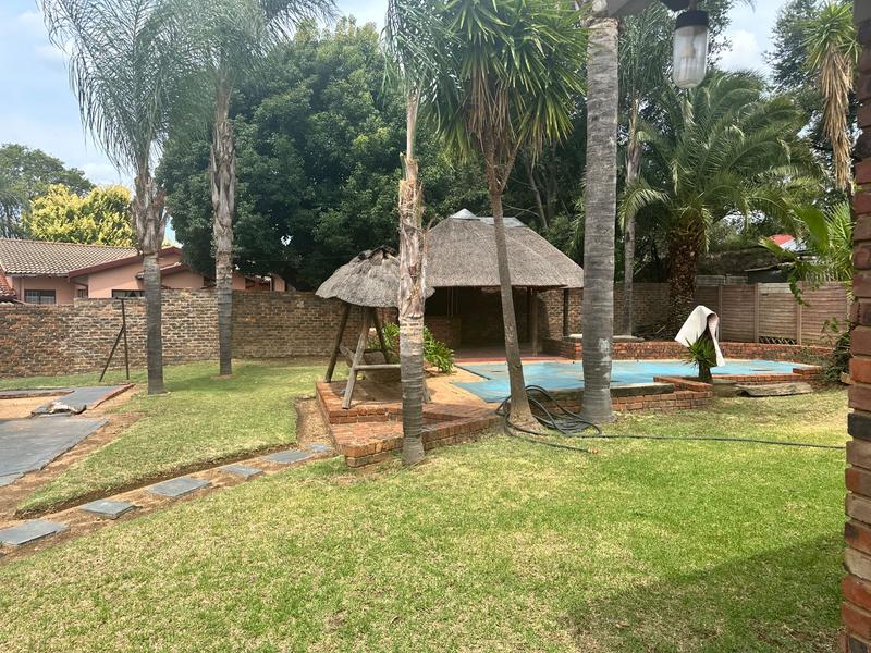 4 Bedroom Property for Sale in The Reeds Gauteng