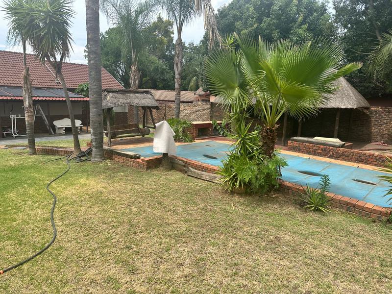 4 Bedroom Property for Sale in The Reeds Gauteng