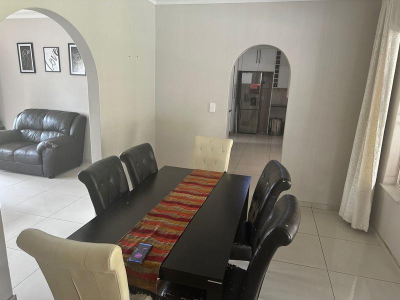 4 Bedroom Property for Sale in The Reeds Gauteng