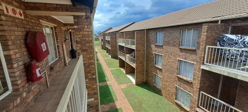 1 Bedroom Property for Sale in Elspark Gauteng