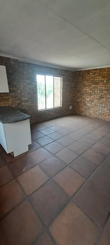 1 Bedroom Property for Sale in Elspark Gauteng