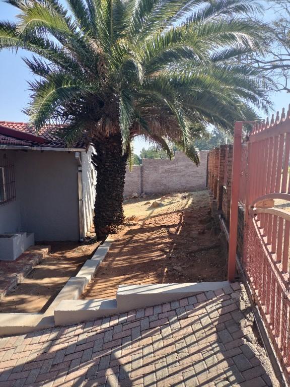 To Let 3 Bedroom Property for Rent in Naturena Gauteng