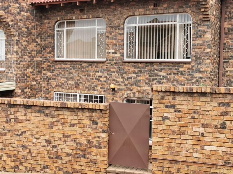 To Let 3 Bedroom Property for Rent in Silverfields Gauteng