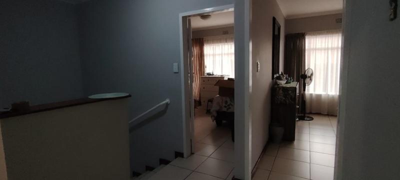 To Let 3 Bedroom Property for Rent in Silverfields Gauteng