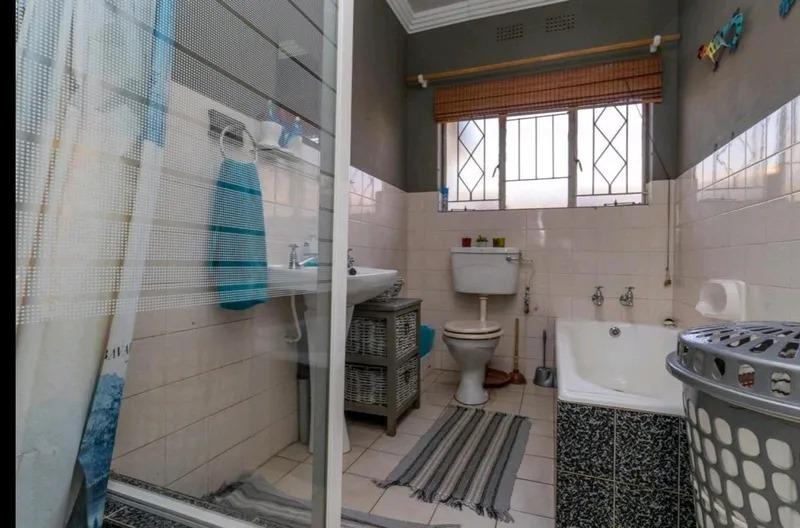 To Let 3 Bedroom Property for Rent in Bonaero Park Gauteng