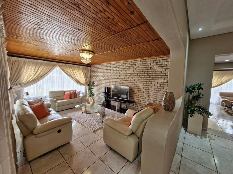 4 Bedroom Property for Sale in Birch Acres Gauteng