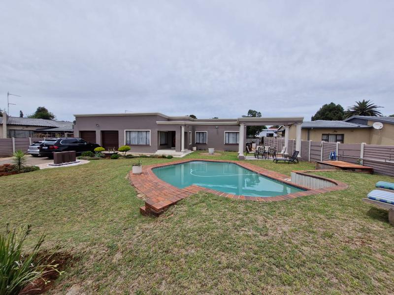 4 Bedroom Property for Sale in Birch Acres Gauteng