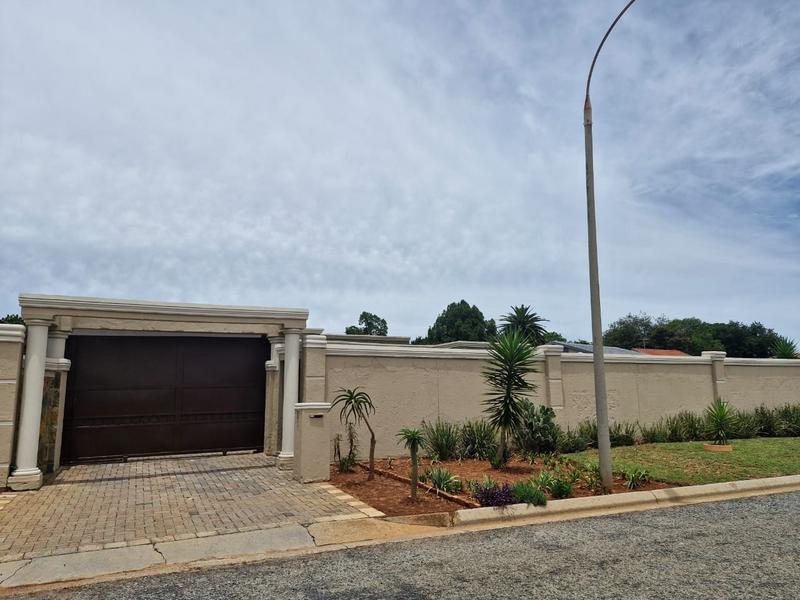 4 Bedroom Property for Sale in Birch Acres Gauteng