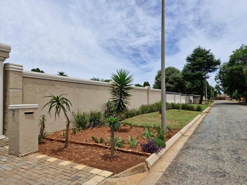 4 Bedroom Property for Sale in Birch Acres Gauteng